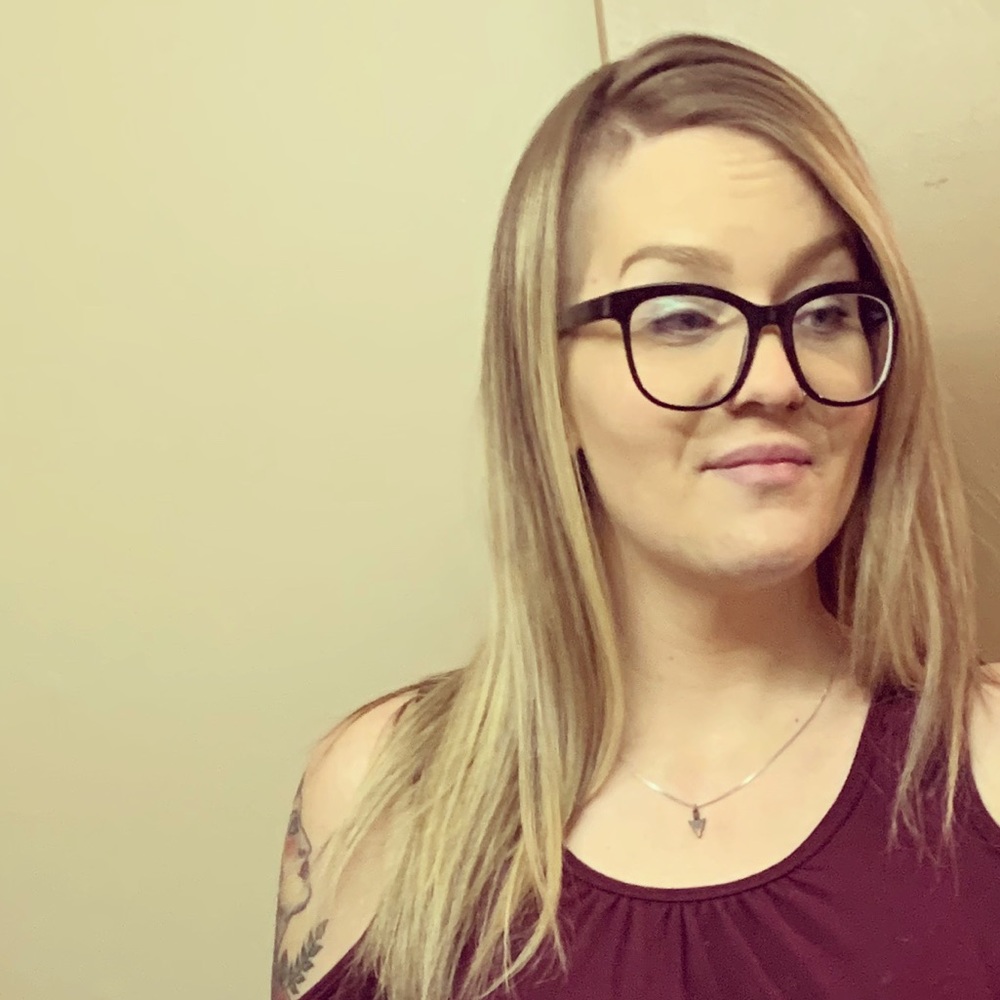 Meet your Posher, Candice